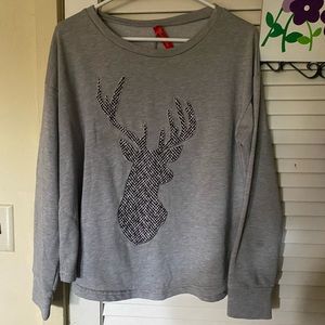 🎈Grey Reindeer Sweatshirt Size Large